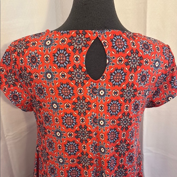 Maternity Stretch material Floral Red Patterned Dress. Size M - Picture 5 of 7